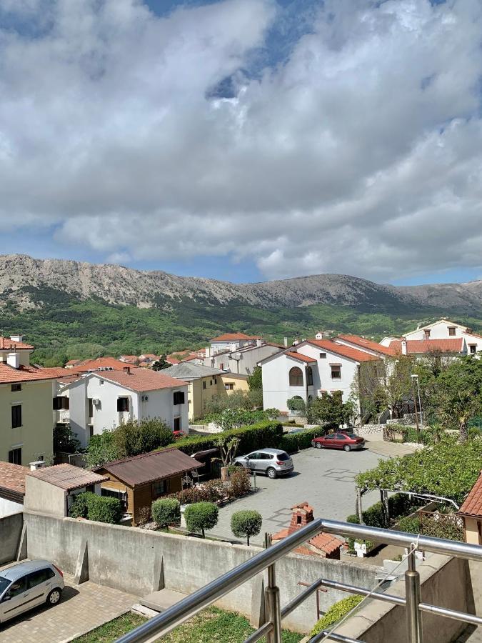 Apartments Happy Stay Center Baska Екстериор снимка