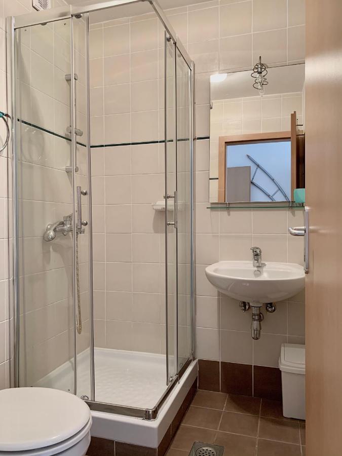 Apartments Happy Stay Center Baska Екстериор снимка